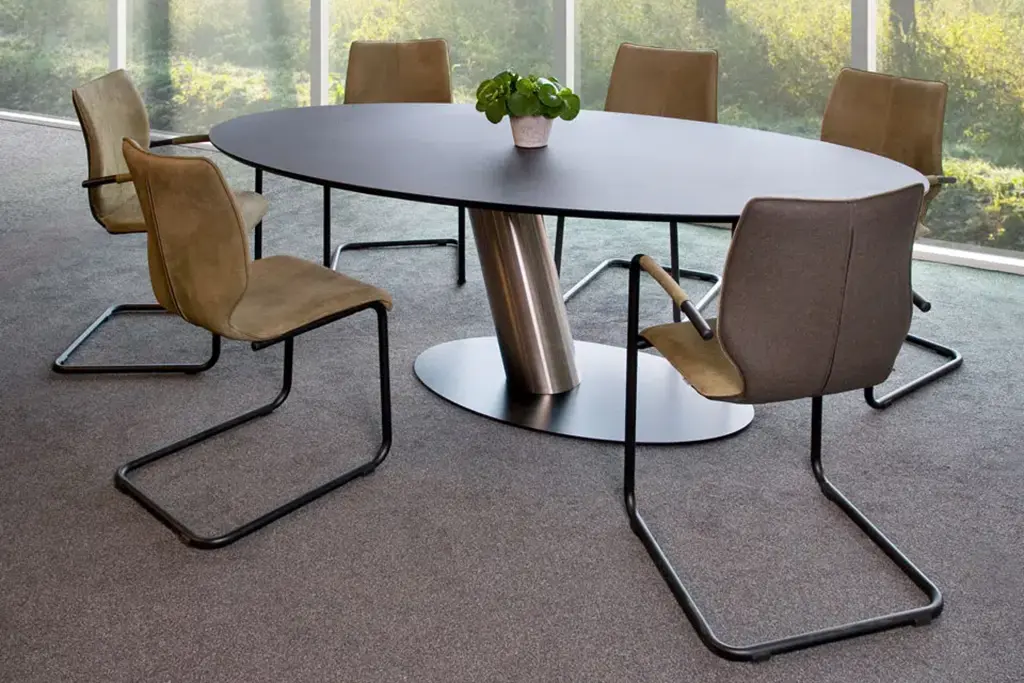 Lunette en Luna eetkamerstoelen